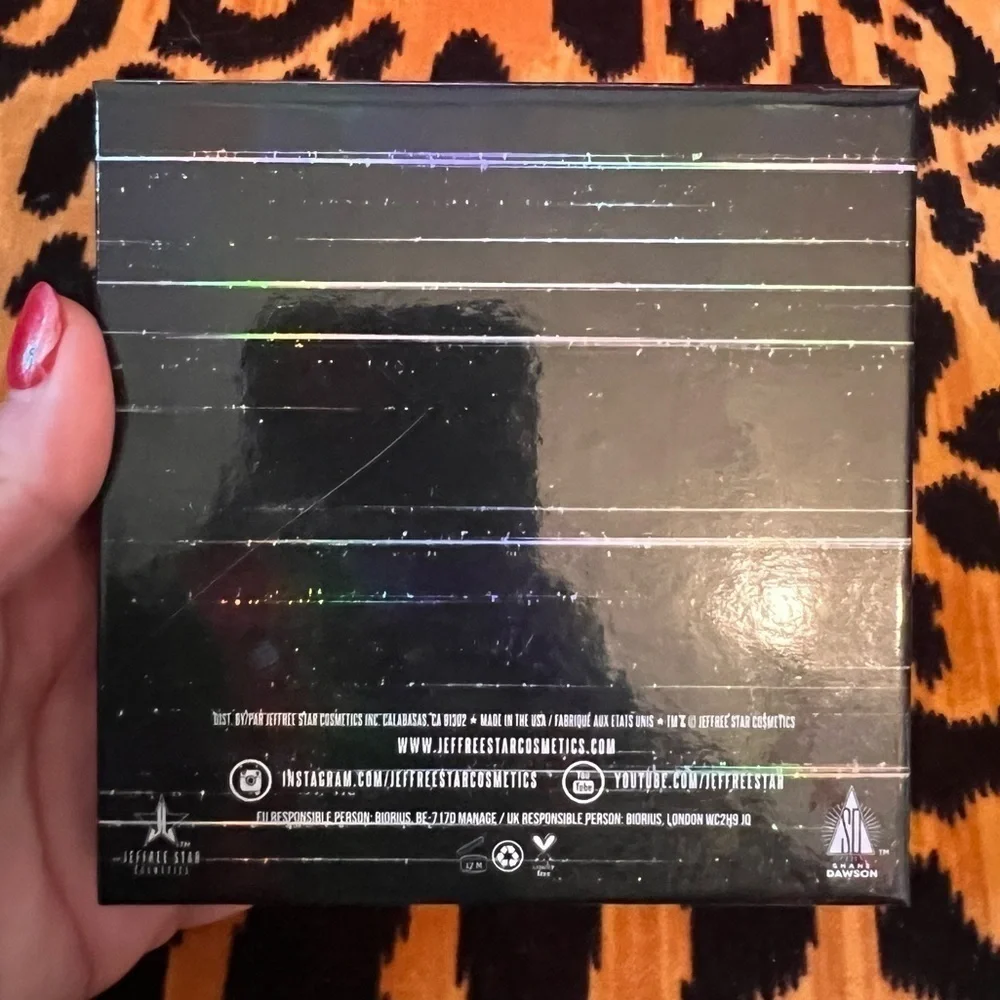 JEFFREE STAR  Shane Dawson Mini Controversy Eyeshadow Palette Pressed Pigment